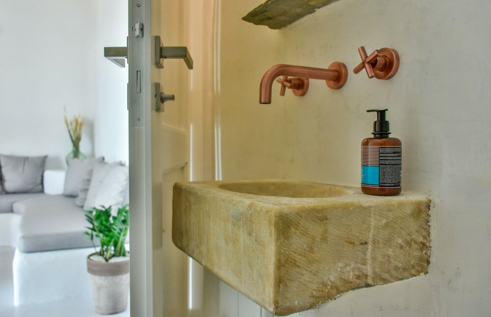 Фото Living Theros Luxury Suites