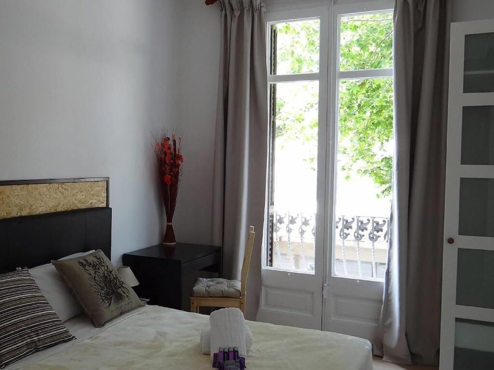 Фото Hostal Balkonis