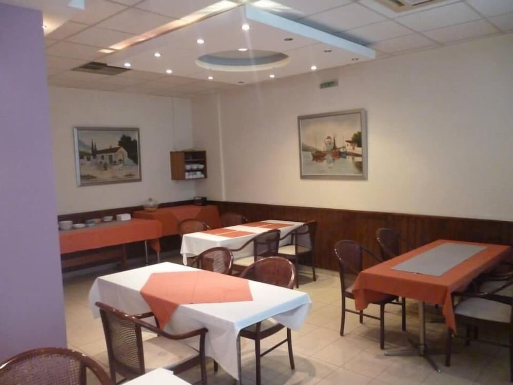 Фото Korinthos Hotel