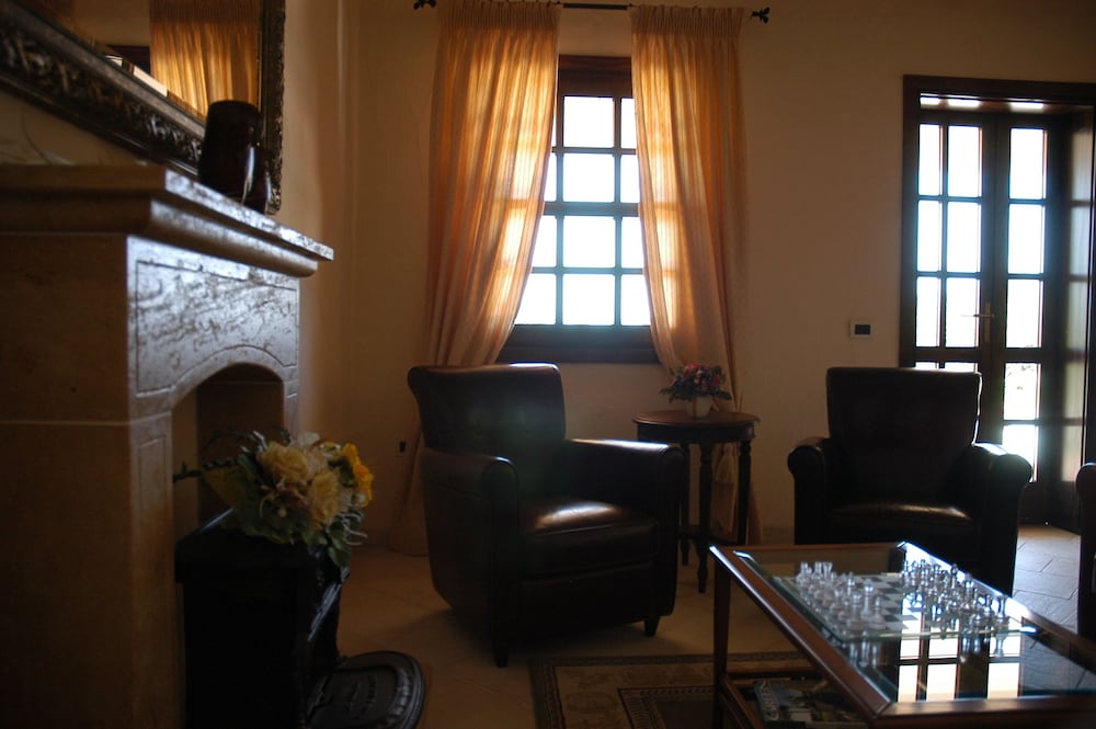 Фото Is Benas Country Lodge