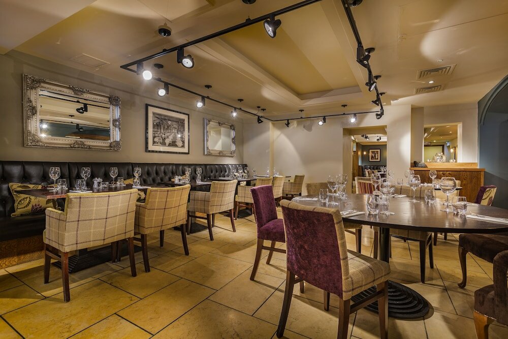 Фото The Swan Hotel, Stafford, Staffordshire