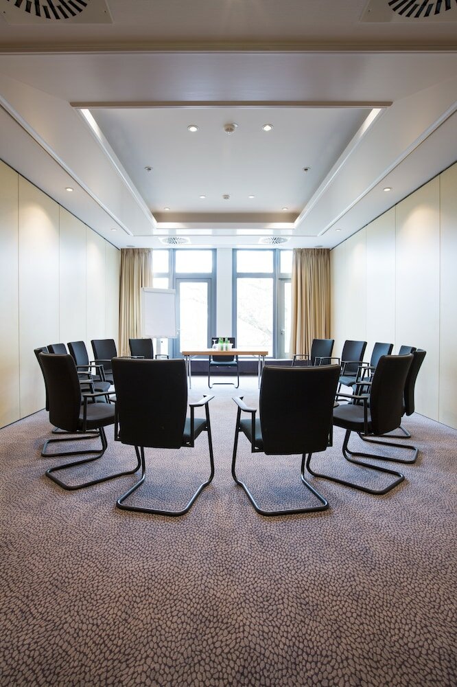 Фото Park Inn by Radisson Lübeck