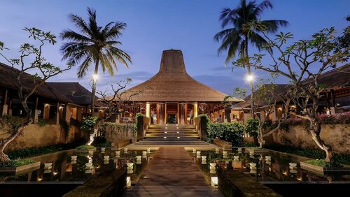 Внешний вид отеля Maya Ubud Resort & Spa в Убуде, фото 1