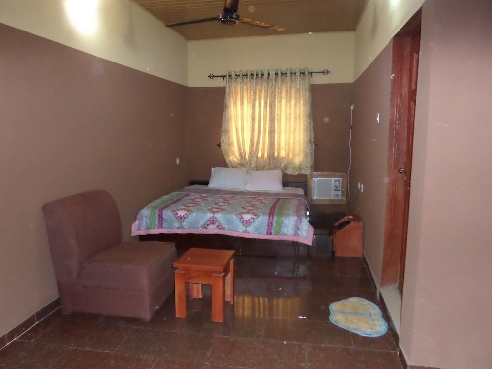 Фото Tajmahal Hotels Annex