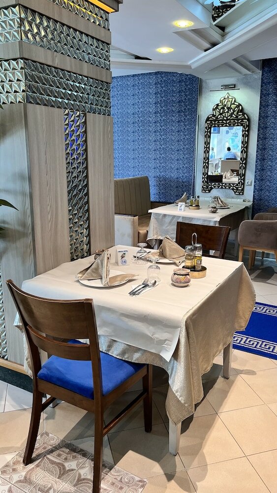 Фото Hotel Annakhil