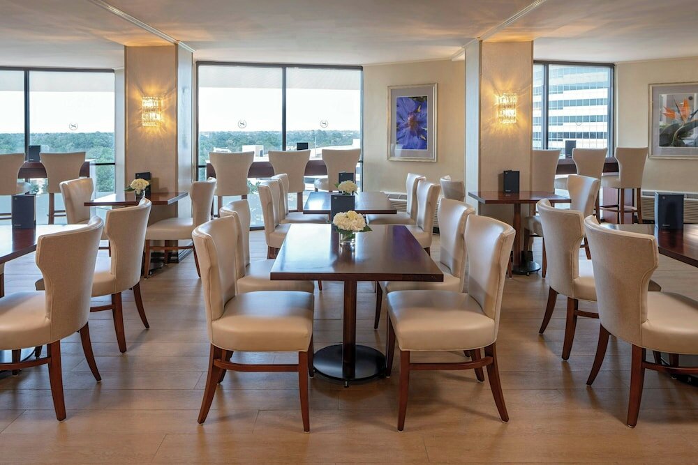 Фото Sheraton Houston Brookhollow Hotel