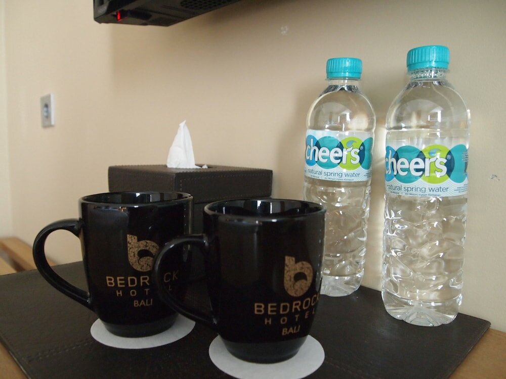 Фото Bedrock Hotel