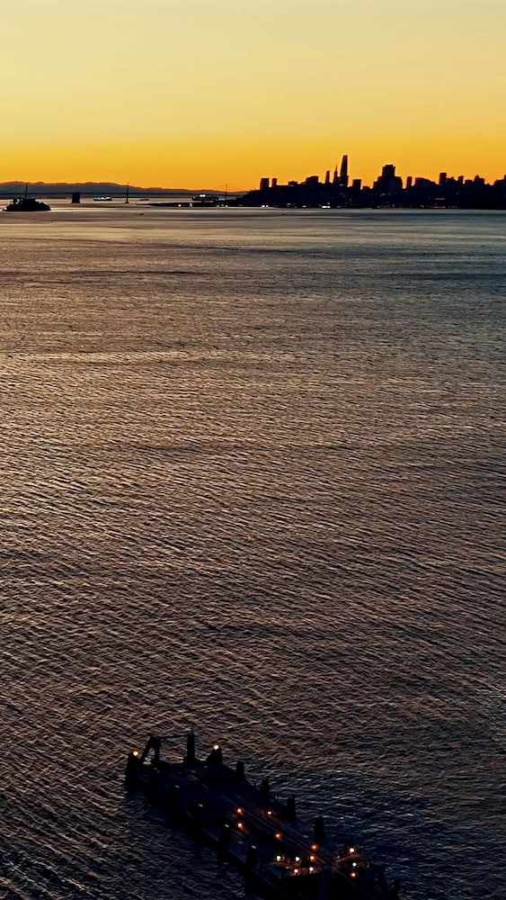 Фото Hotel Sausalito