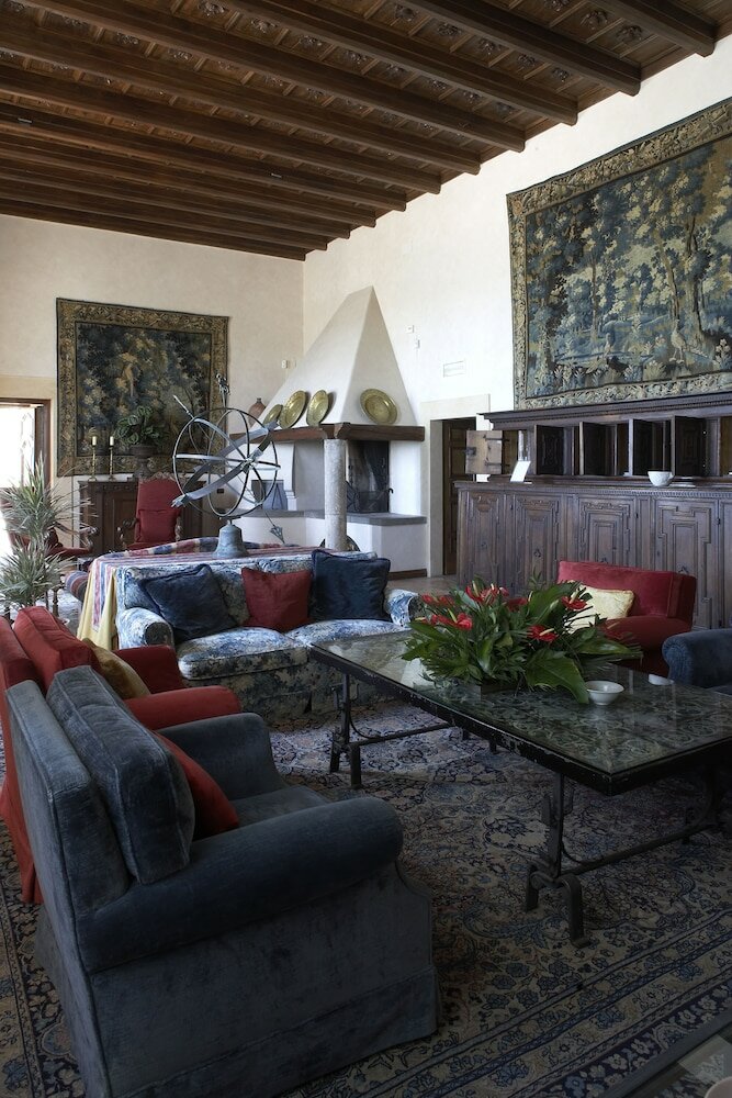 Фото La Posta Vecchia Hotel