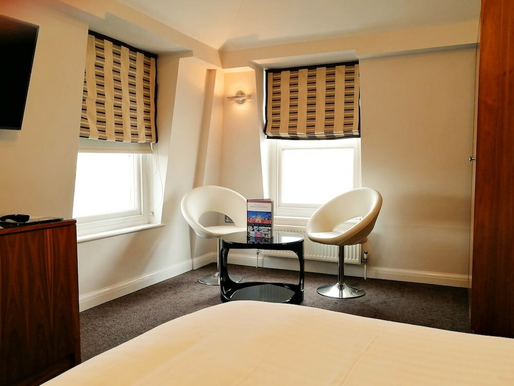 Фото Legends Hotel Brighton