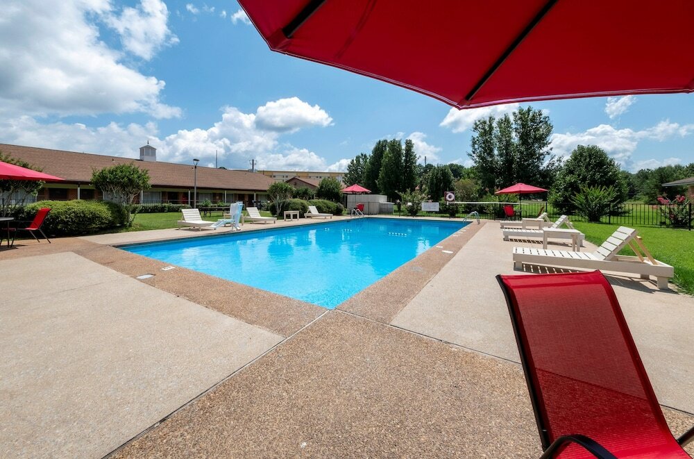 Фото Red Roof Inn Meridian