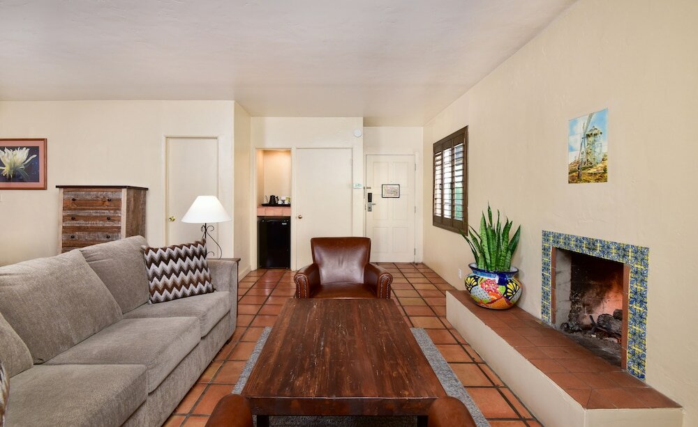 Фото Лодж он Десерт