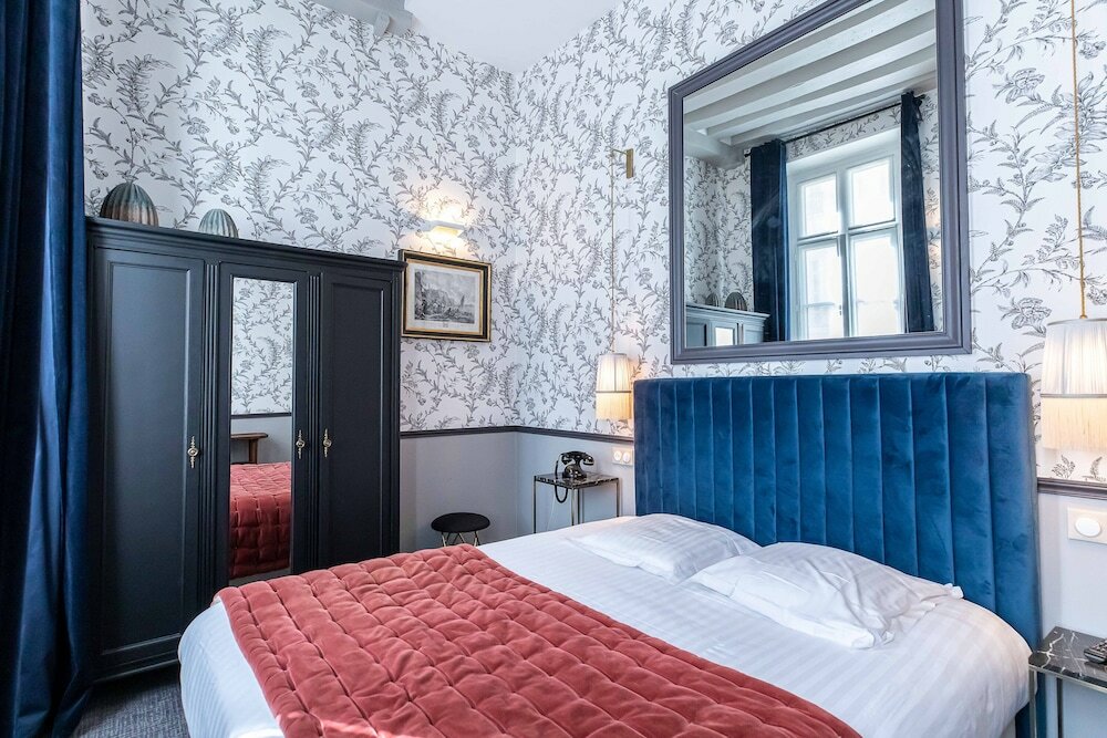 Фото Dauphine Saint Germain