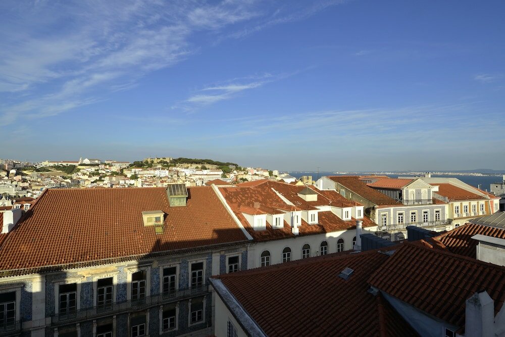 Фото 9Hotel Mercy