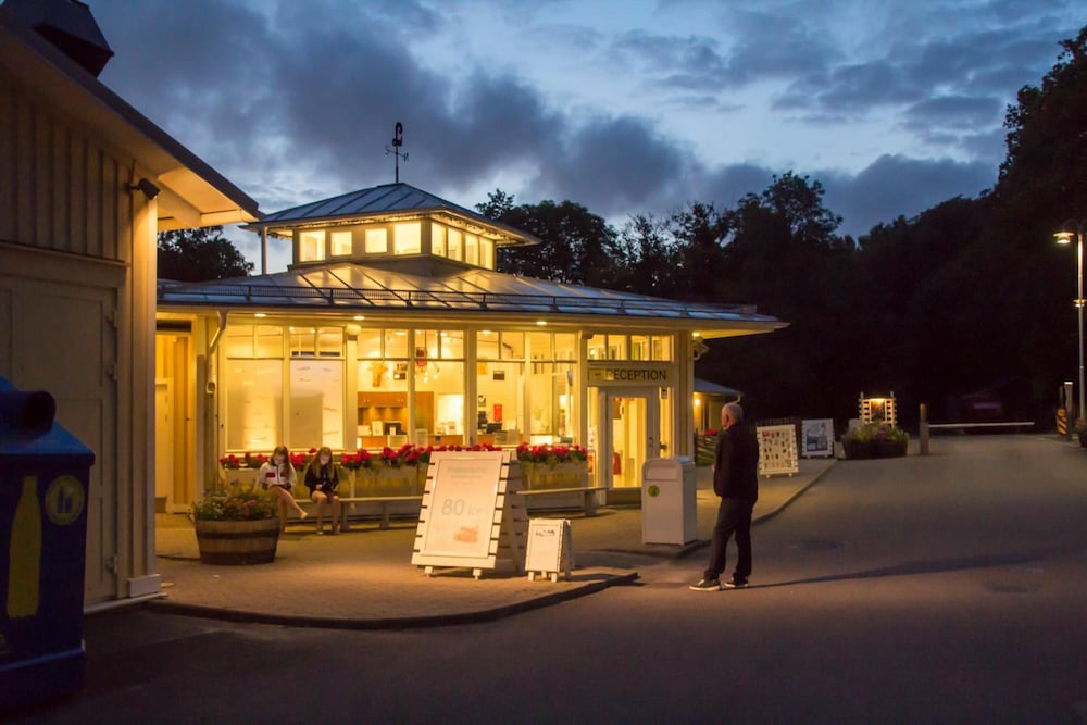 Фото Lisebergsbyn Bed & Breakfast