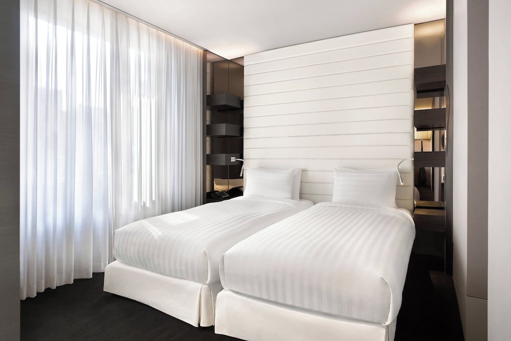 Фото The Plaza Hotel Seoul