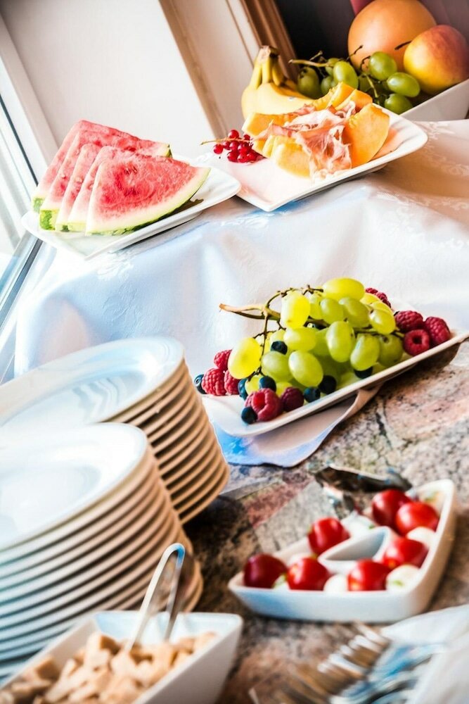 Фото Hotel Corvinus