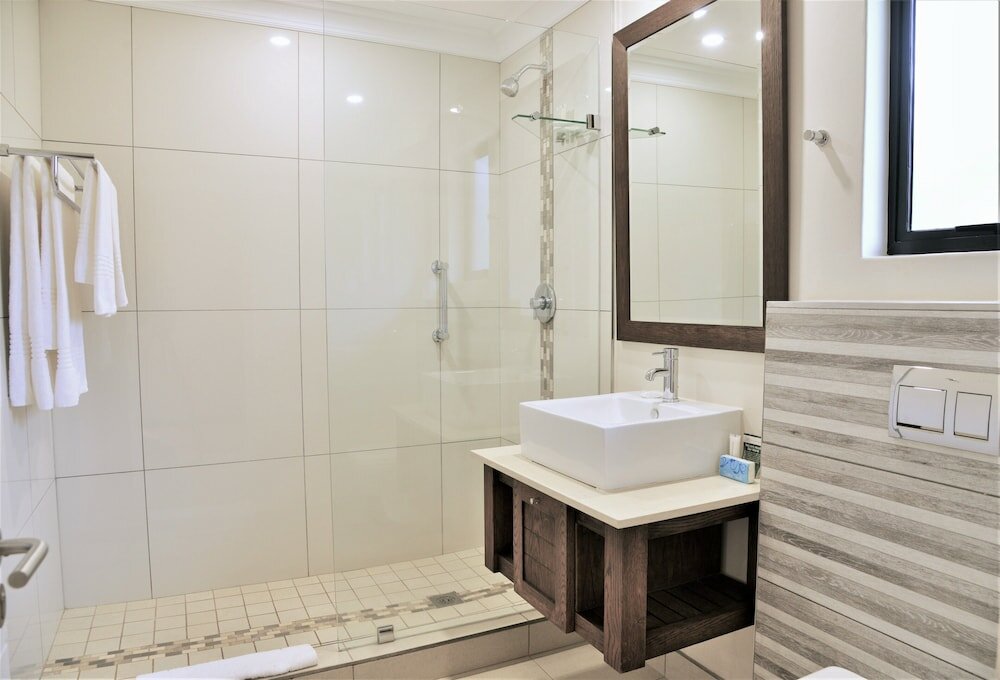 Фото Premier Resort Sani Pass