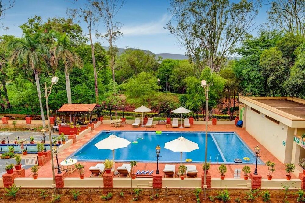 Фото отеля 2