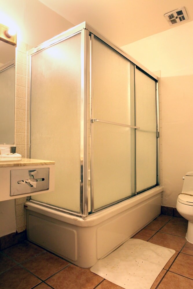 Фото Granada Inn