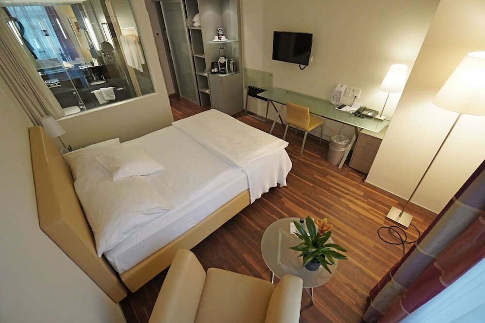 Фото Hotel Glockenhof Zurich