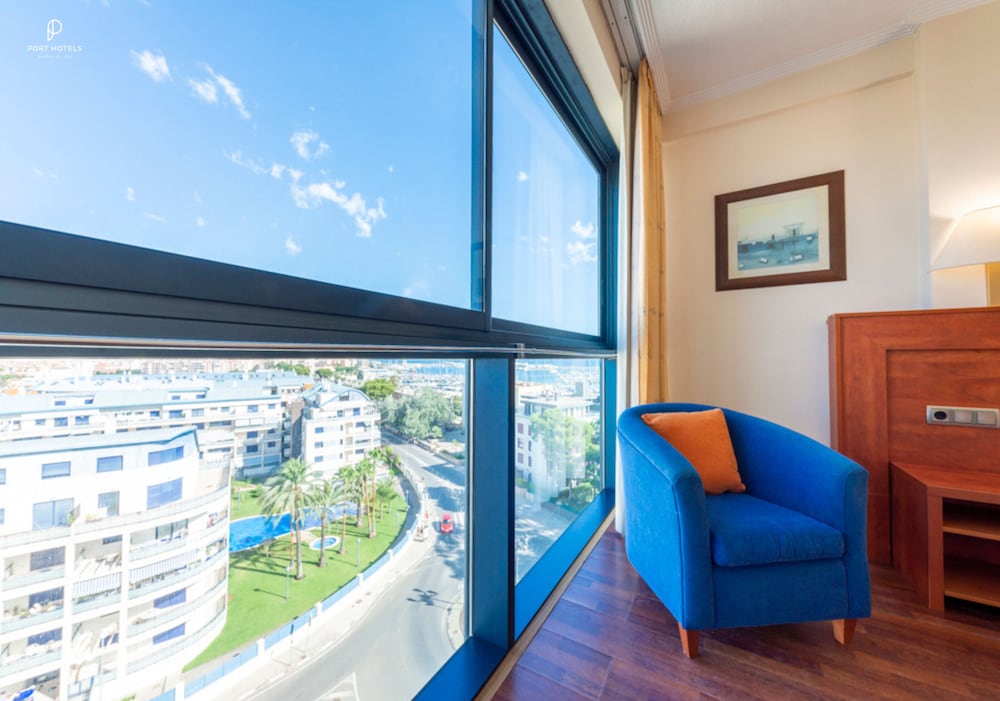 Фото Port Denia Hotel