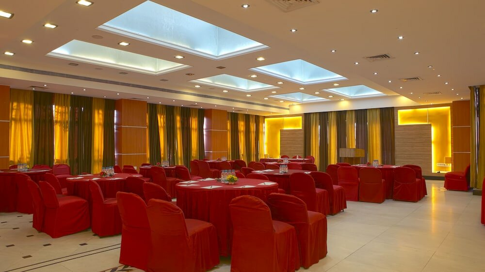 Фото Gemini Continental Lucknow