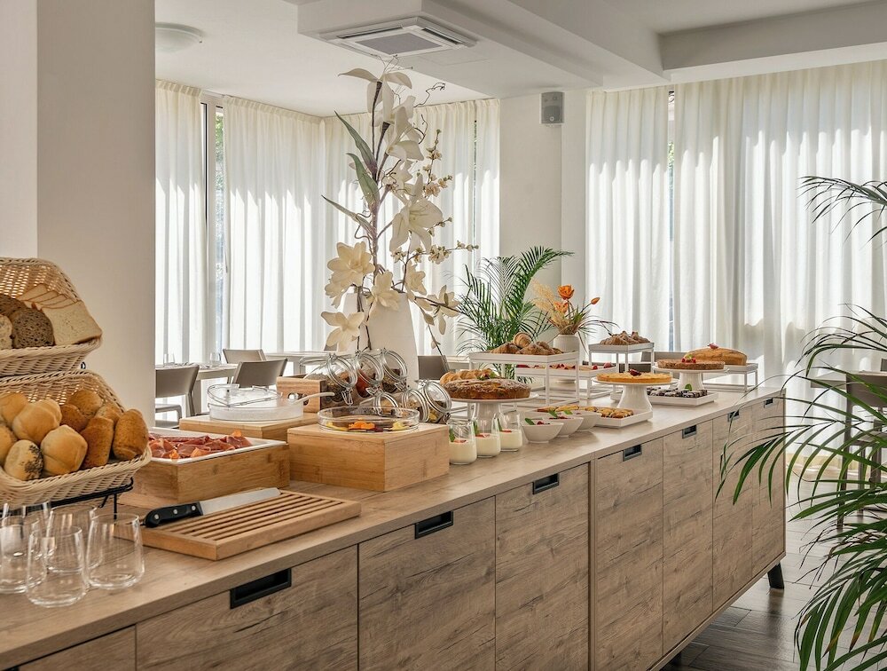 Фото Hotel Carmen