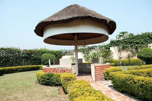 Внешний вид отеля Airport View Hotel в Энтеббе, фото 5