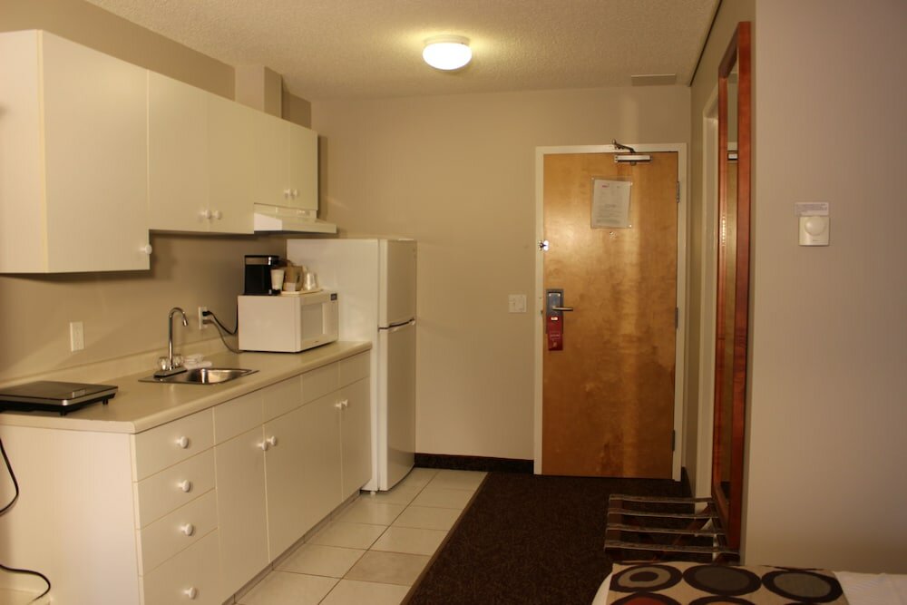 Фото Super 8 by Wyndham Cochrane