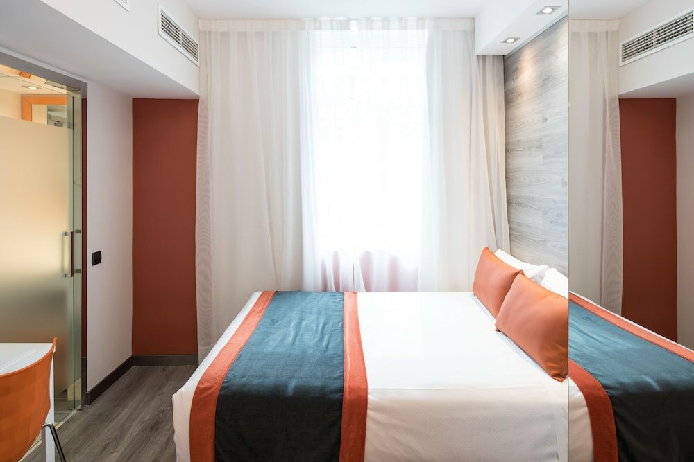 Фото Catalonia Mikado