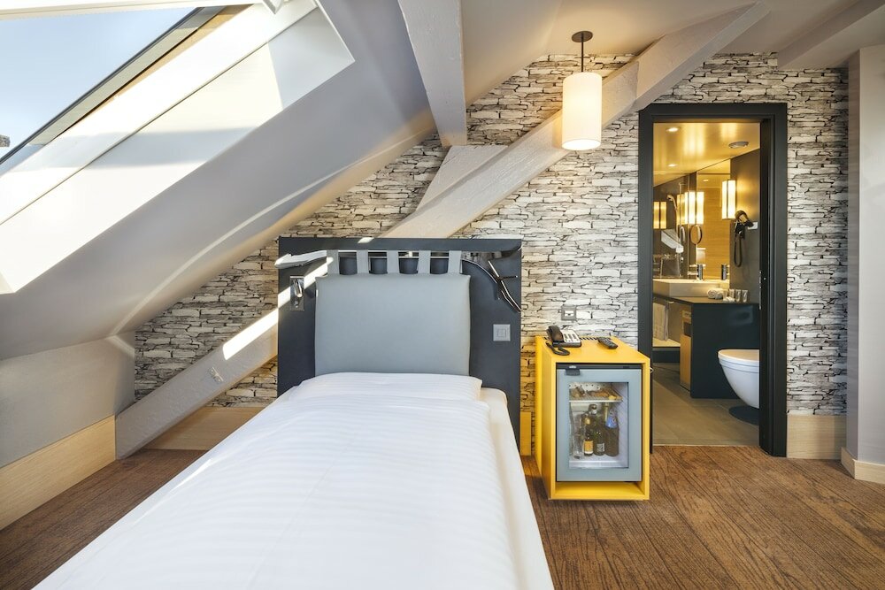 Фото Swiss Wine by Fassbind