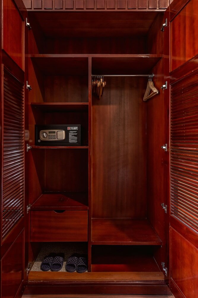 Фото Prince II Hotel