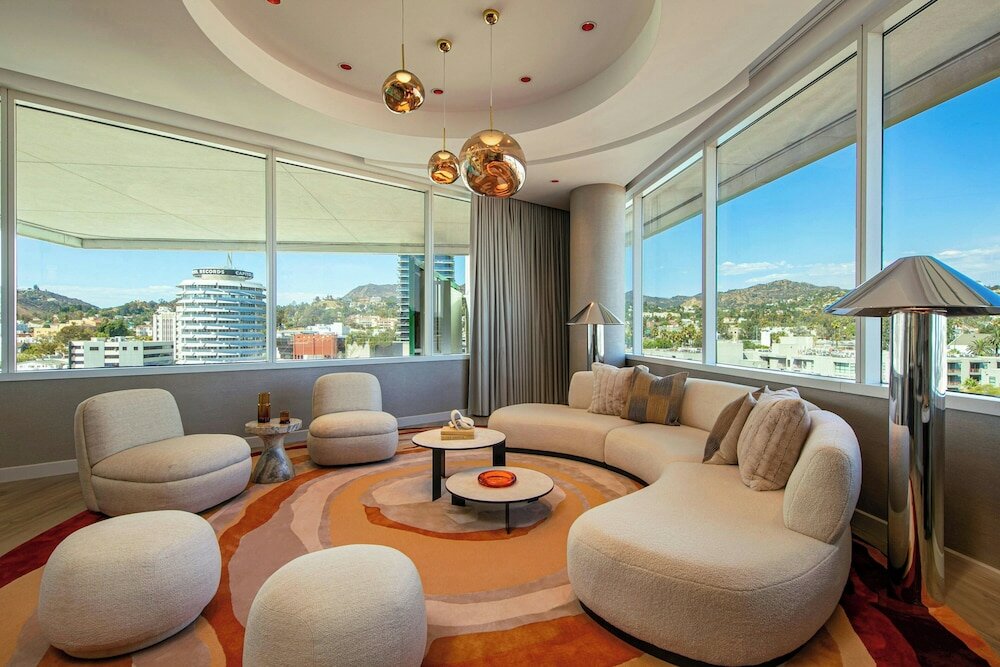 Фото W Hollywood