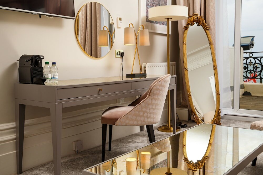 Фото Mercure Brighton Seafront Hotel