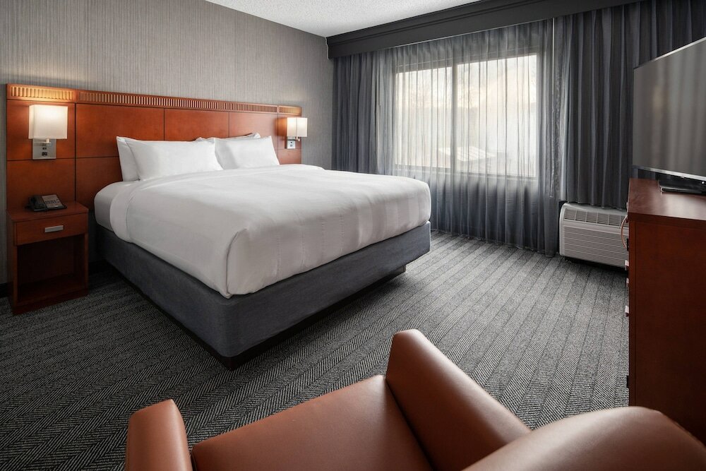 Фото Courtyard by Marriott Seattle Southcenter