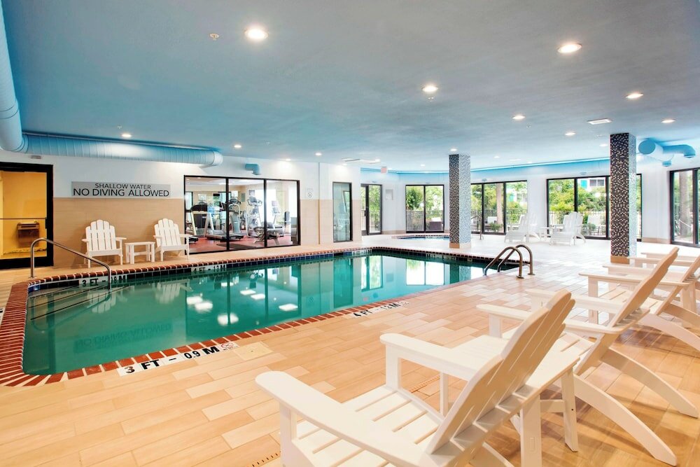 Фото Courtyard by Marriott Myrtle Beach Barefoot Landing