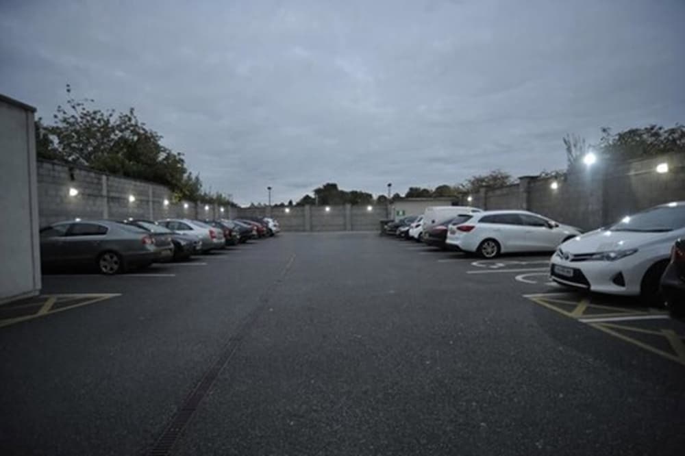 Фото Kilkenny Inn Hotel