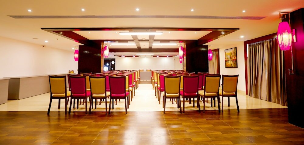 Фото Zone by the Park Orr Chennai