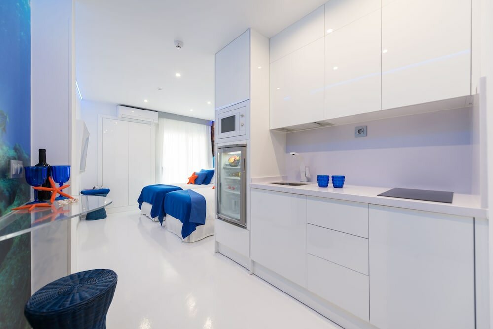 Фото Wavia Hotel - Adults Only