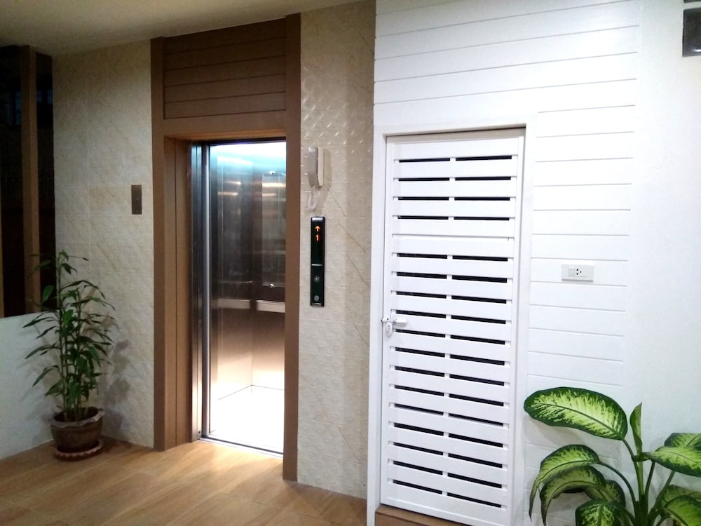 Фото The Greenery Hotel