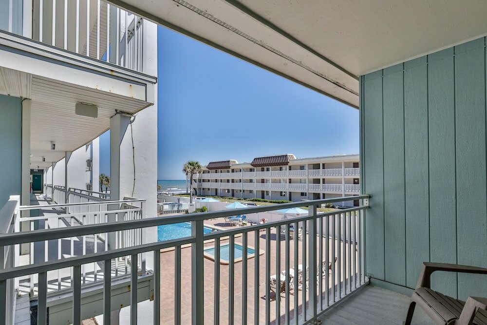 Фото Coastal Waters Inn