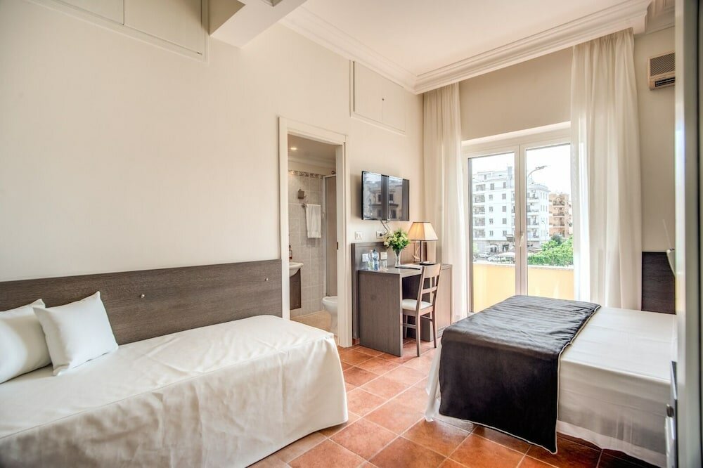 Фото Hotel Mirti