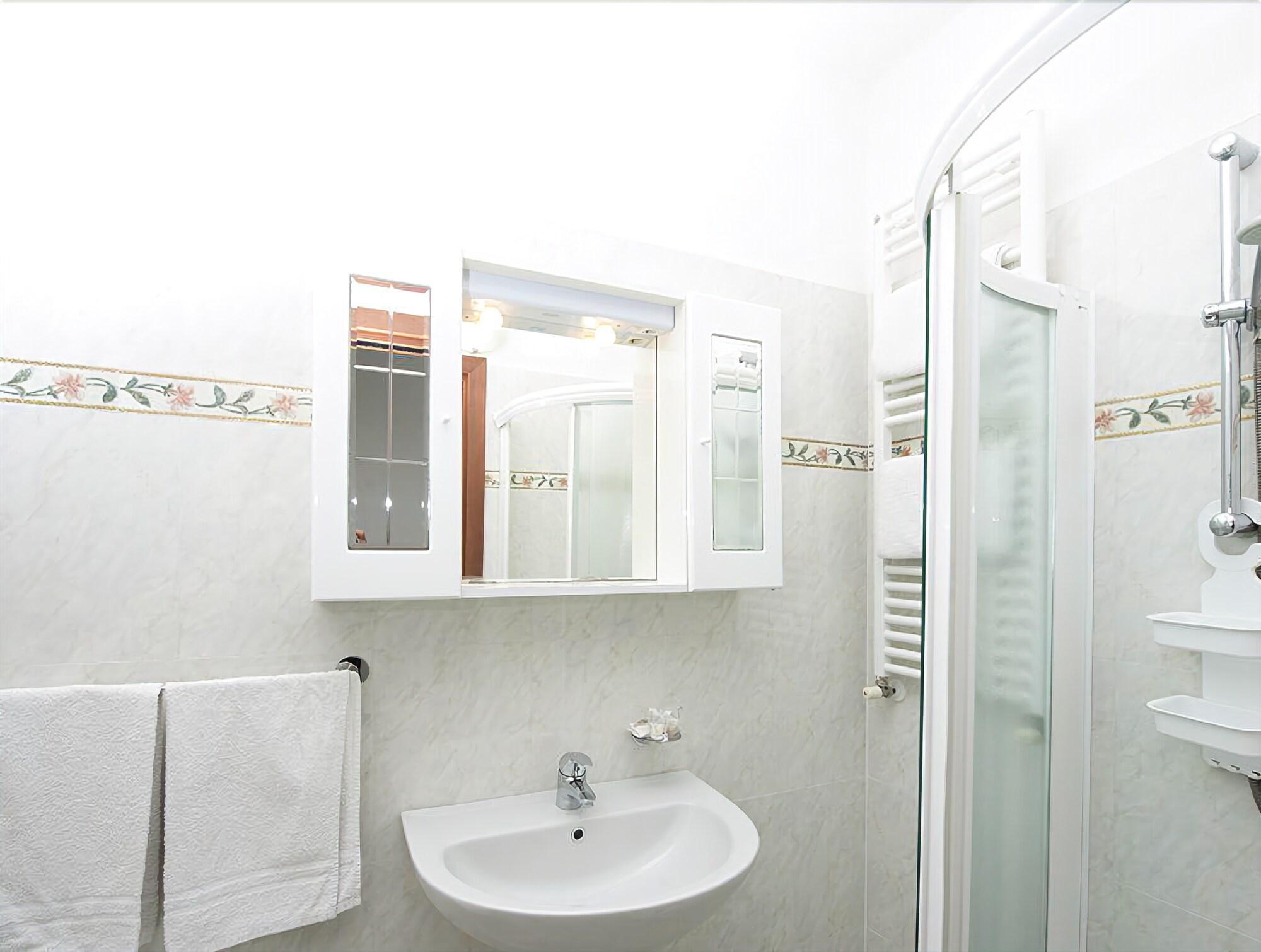 Фото Hotel Villa Linda