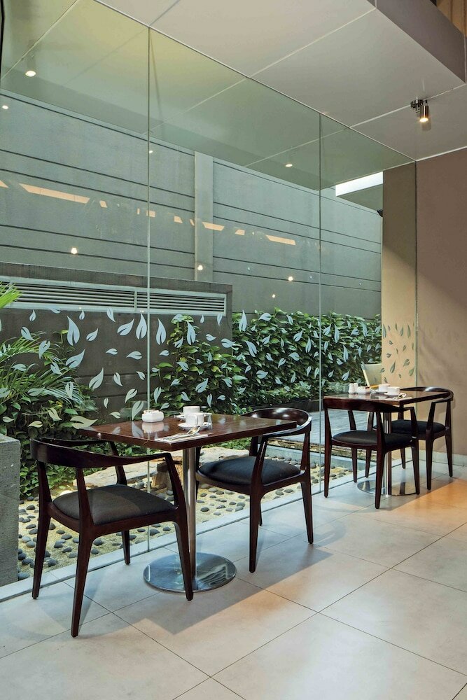 Фото Midtown Hotel