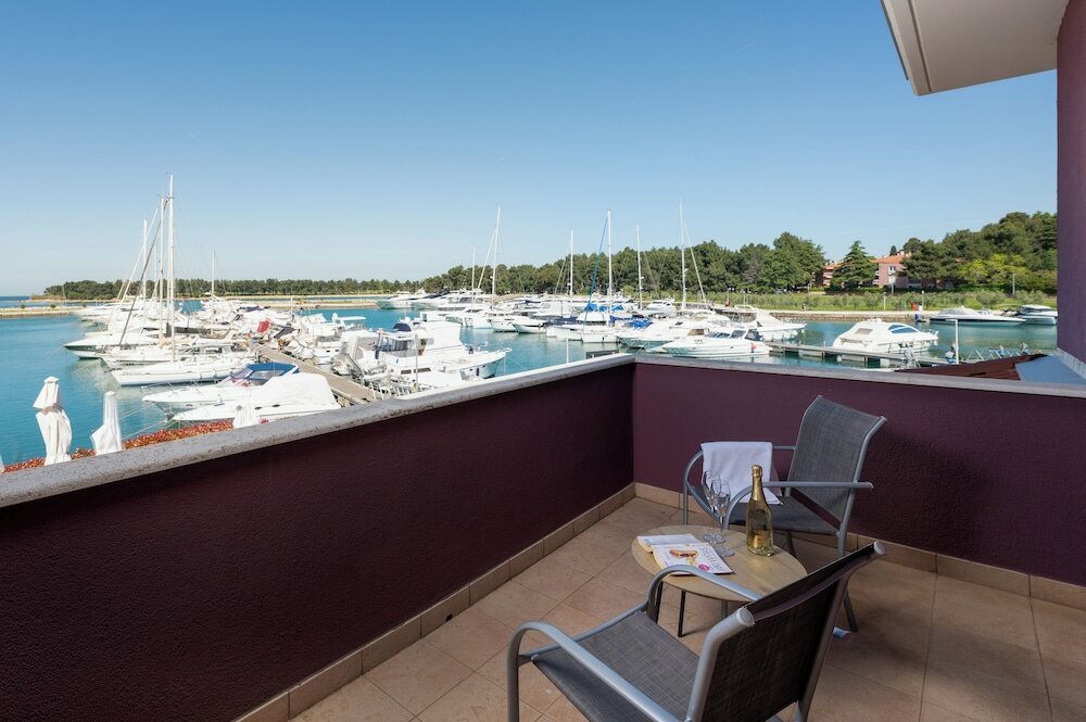 Фото Hotel Nautica