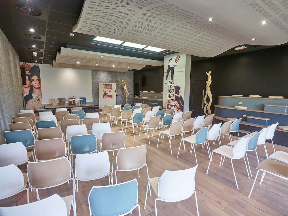 Фото Ibis Site du Futuroscope