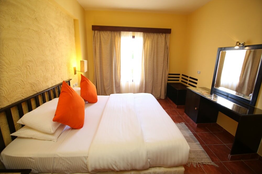 Фото Tamra Beach Resort