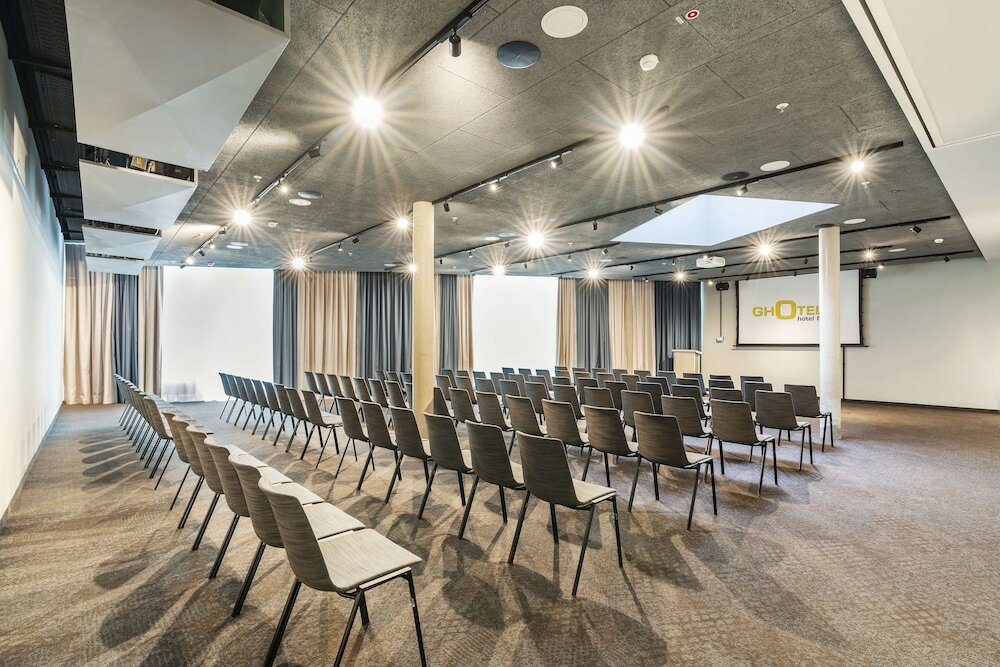 Фото Ghotel hotel & living Würzburg