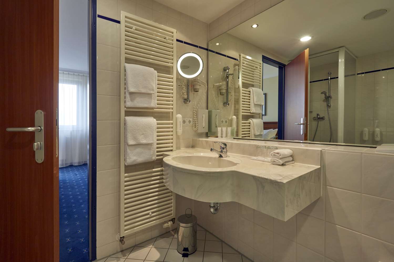 Фото H4 Hotel Kassel